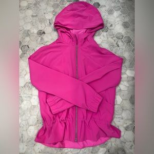 LULULEMON WINDBREAKER RUFFLE JACKET IN POW PINK